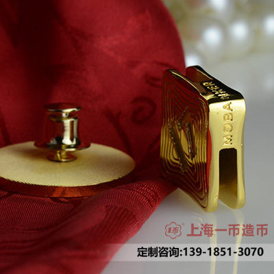 定做金属徽章模具费要多少钱